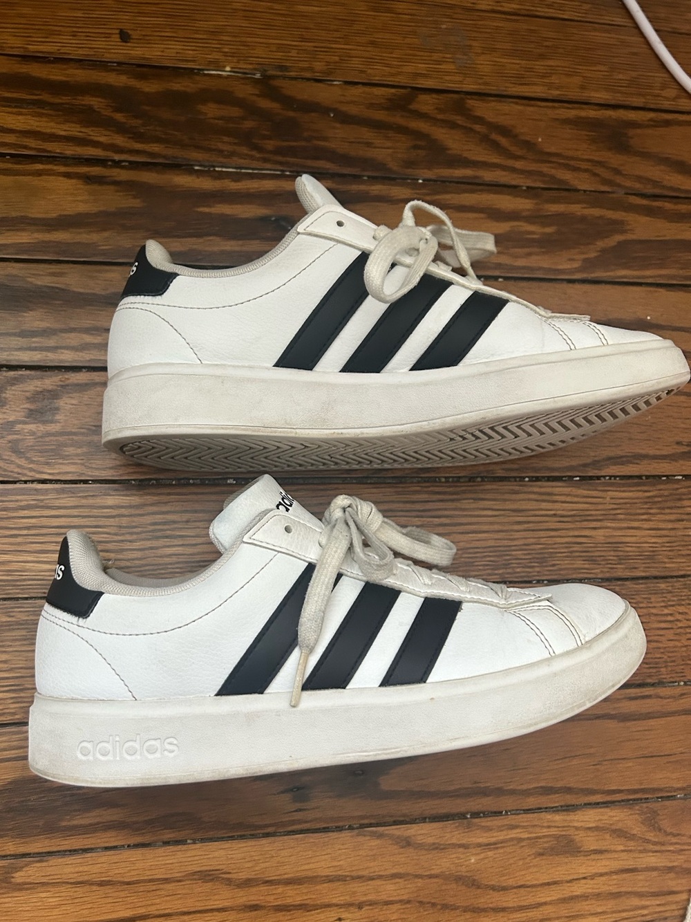 Adidas Women’s Cloudfoam Advantage Leather Sneakers - Picture 4 of 8